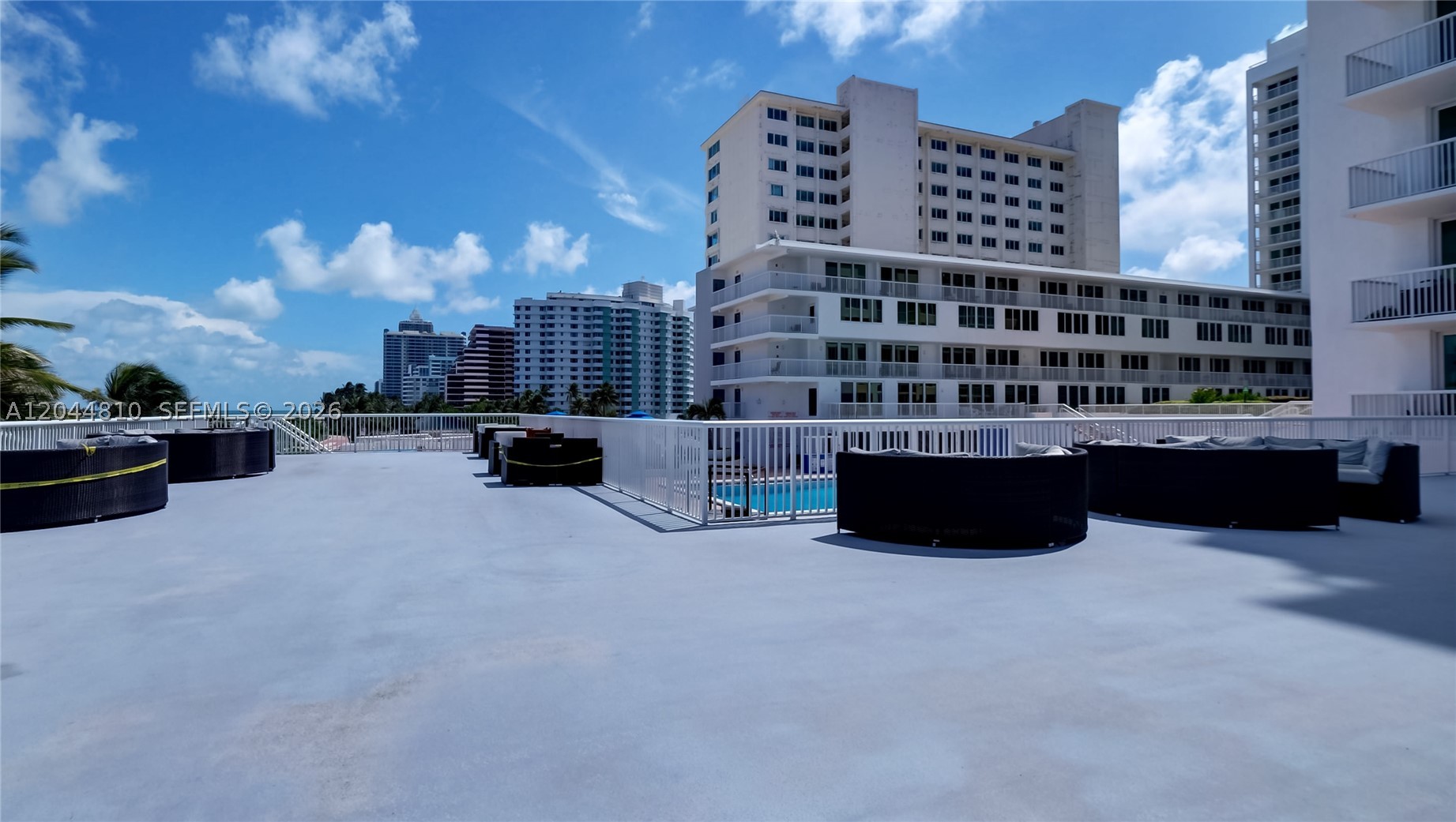 THE CARRIAGE HOUSE CONDO - Residential Lease
