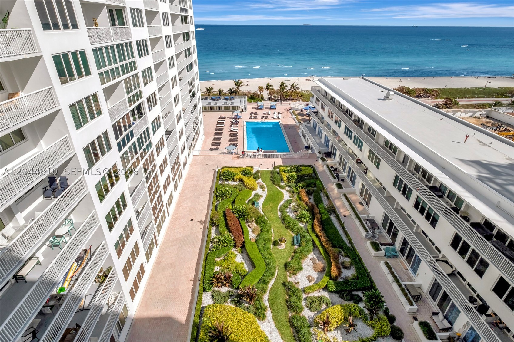 THE CARRIAGE HOUSE CONDO - Residential Lease