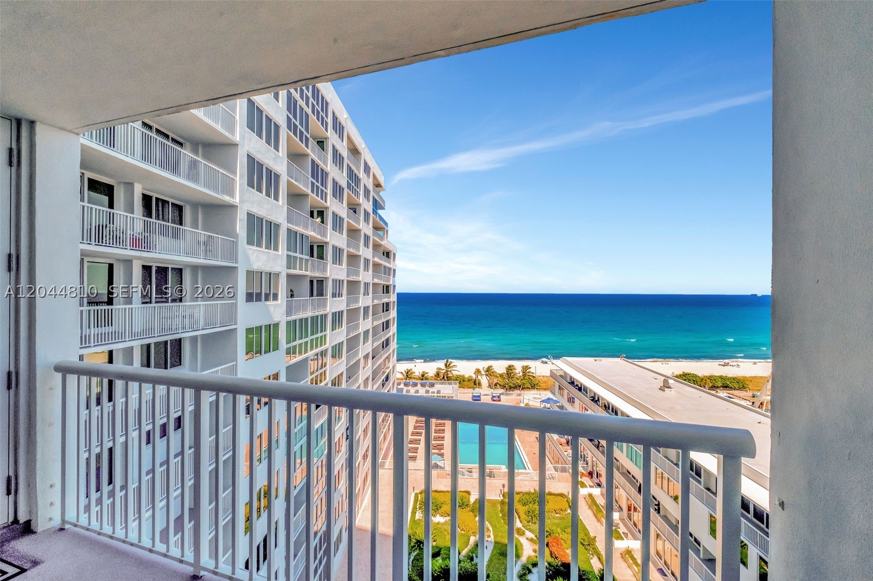 THE CARRIAGE HOUSE CONDO - Residential Lease