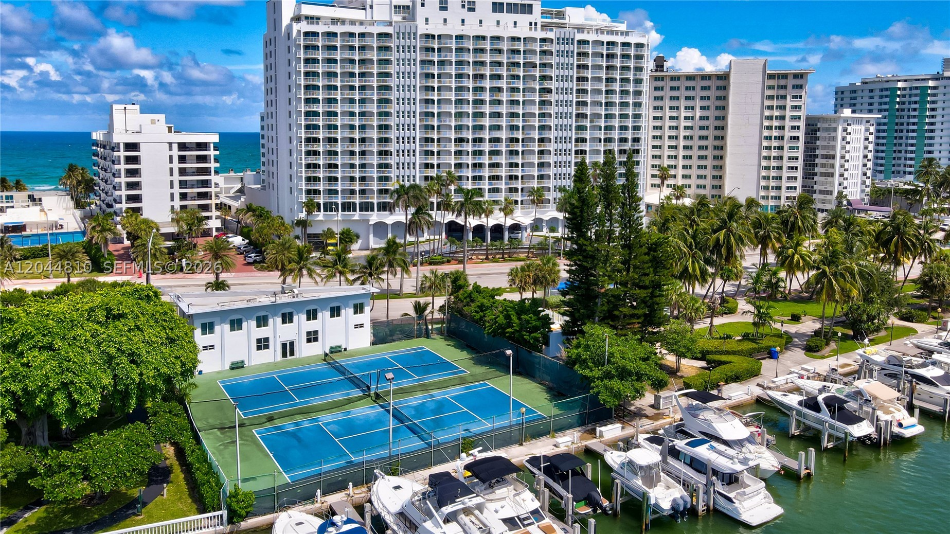 THE CARRIAGE HOUSE CONDO - Residential Lease
