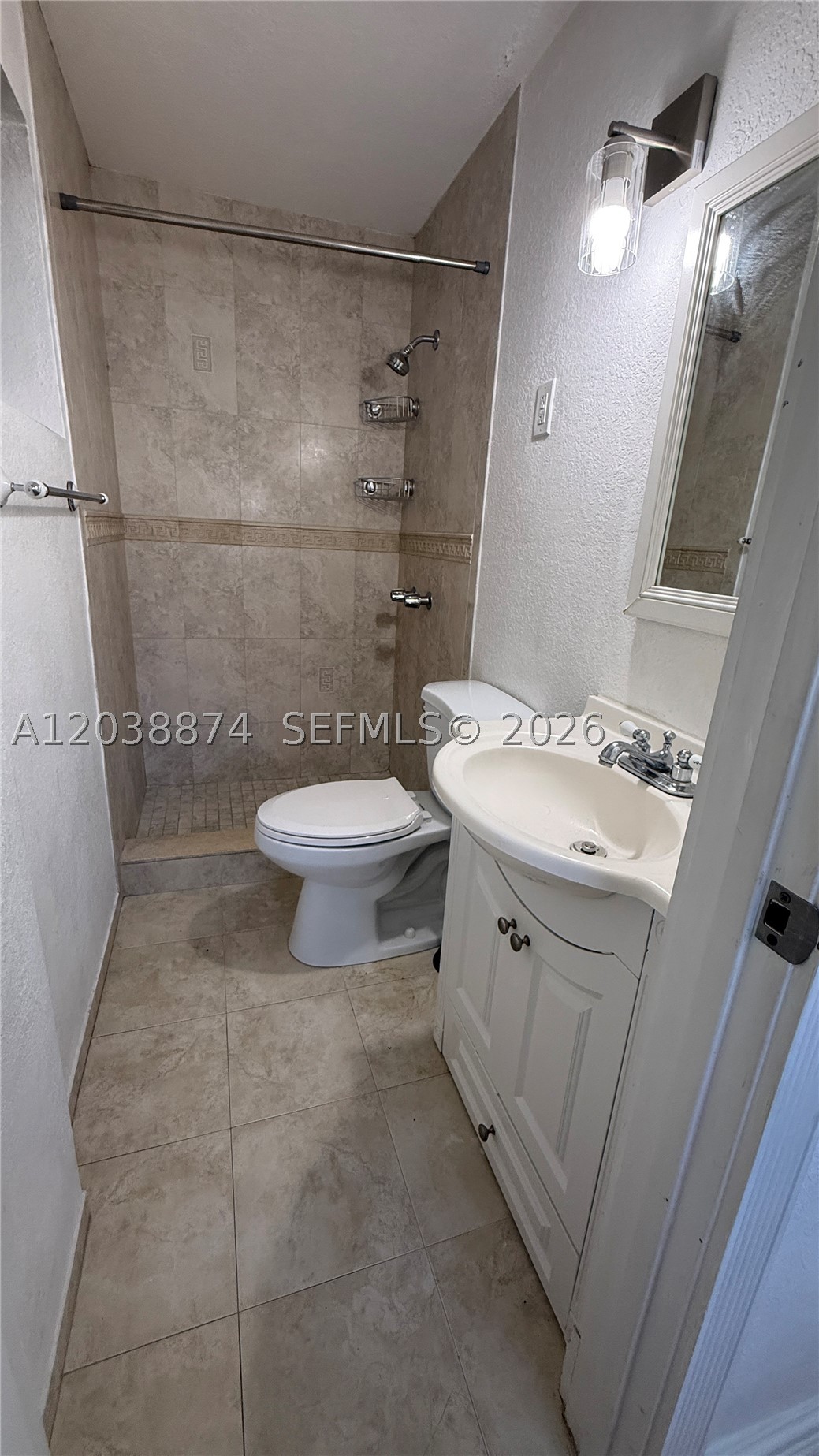 CORAL WAY VILLAGE SEC A P - Residential Lease