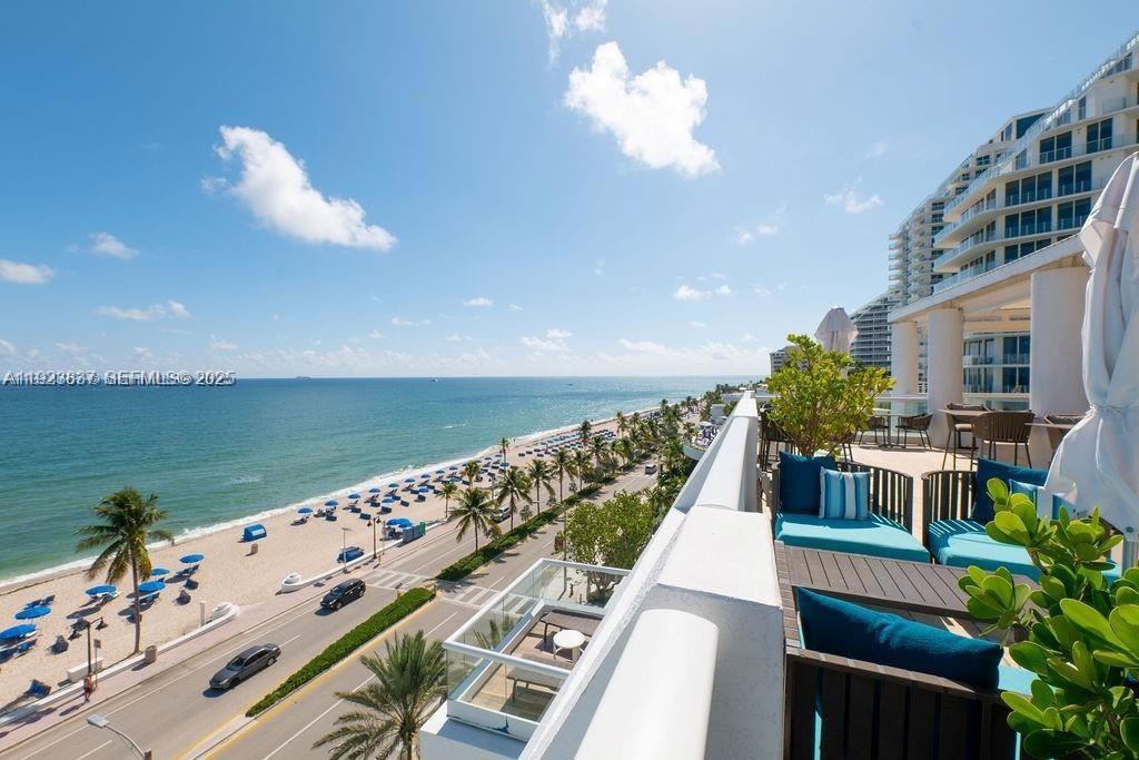 551 FLB CONDOMINIUM RESID - Residential