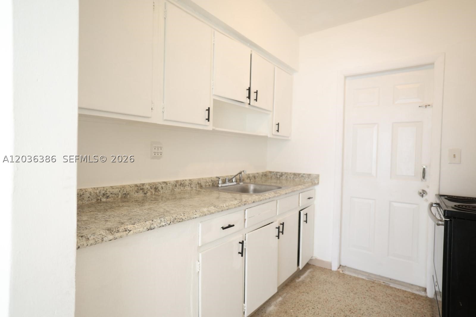 BISC BEACH SUB - Residential Lease