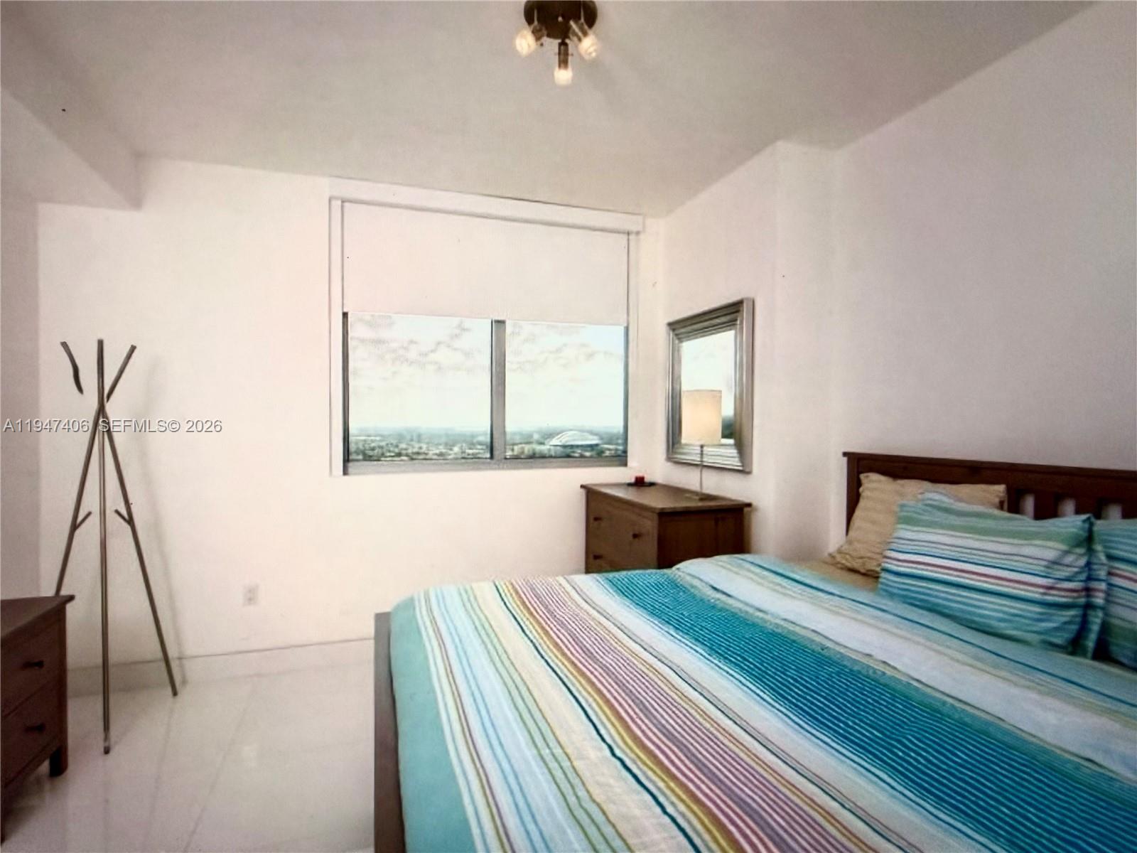 MINT CONDO - Residential