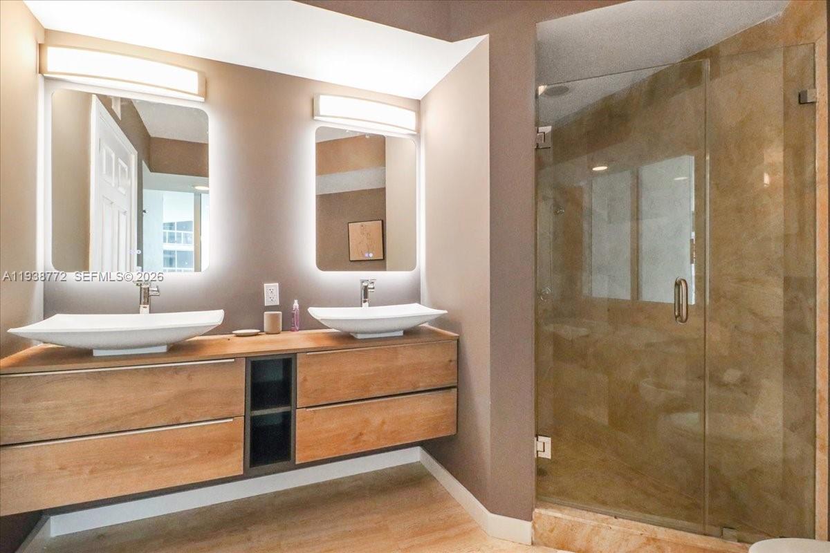 MILLENNIUM CONDO - Residential