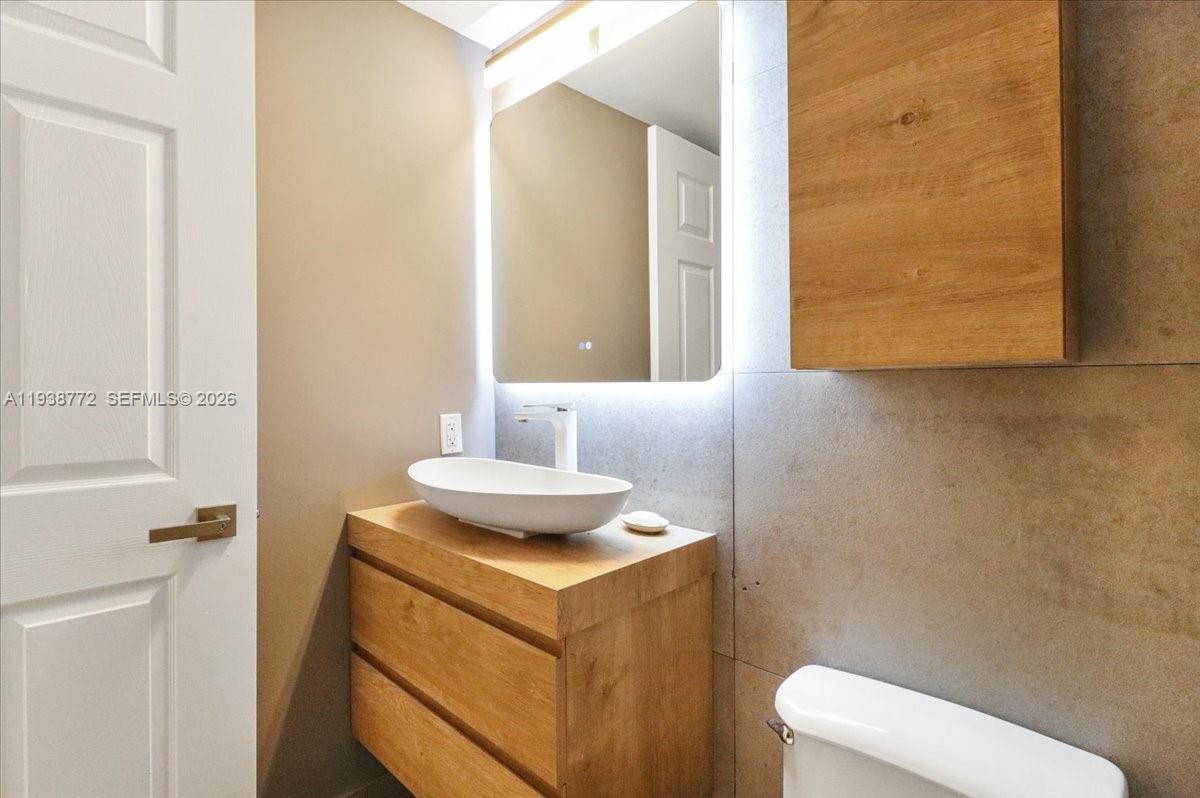 MILLENNIUM CONDO - Residential