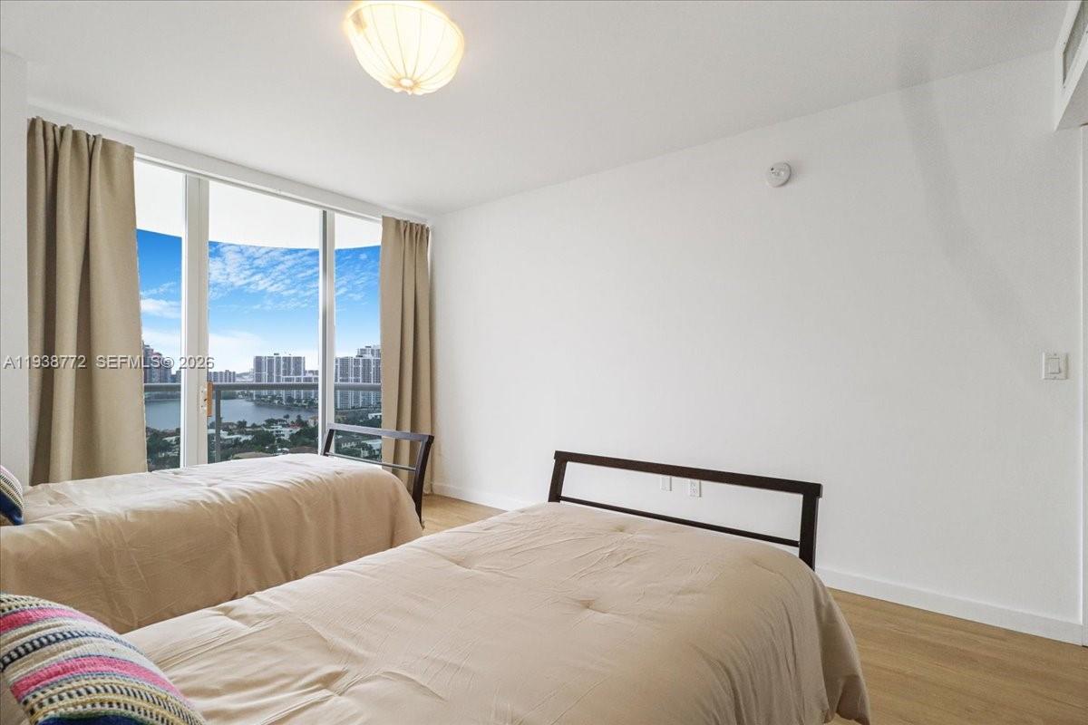 MILLENNIUM CONDO - Residential