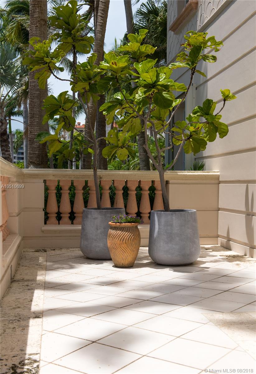OCEANSIDE FISHER ISL COND - Residential