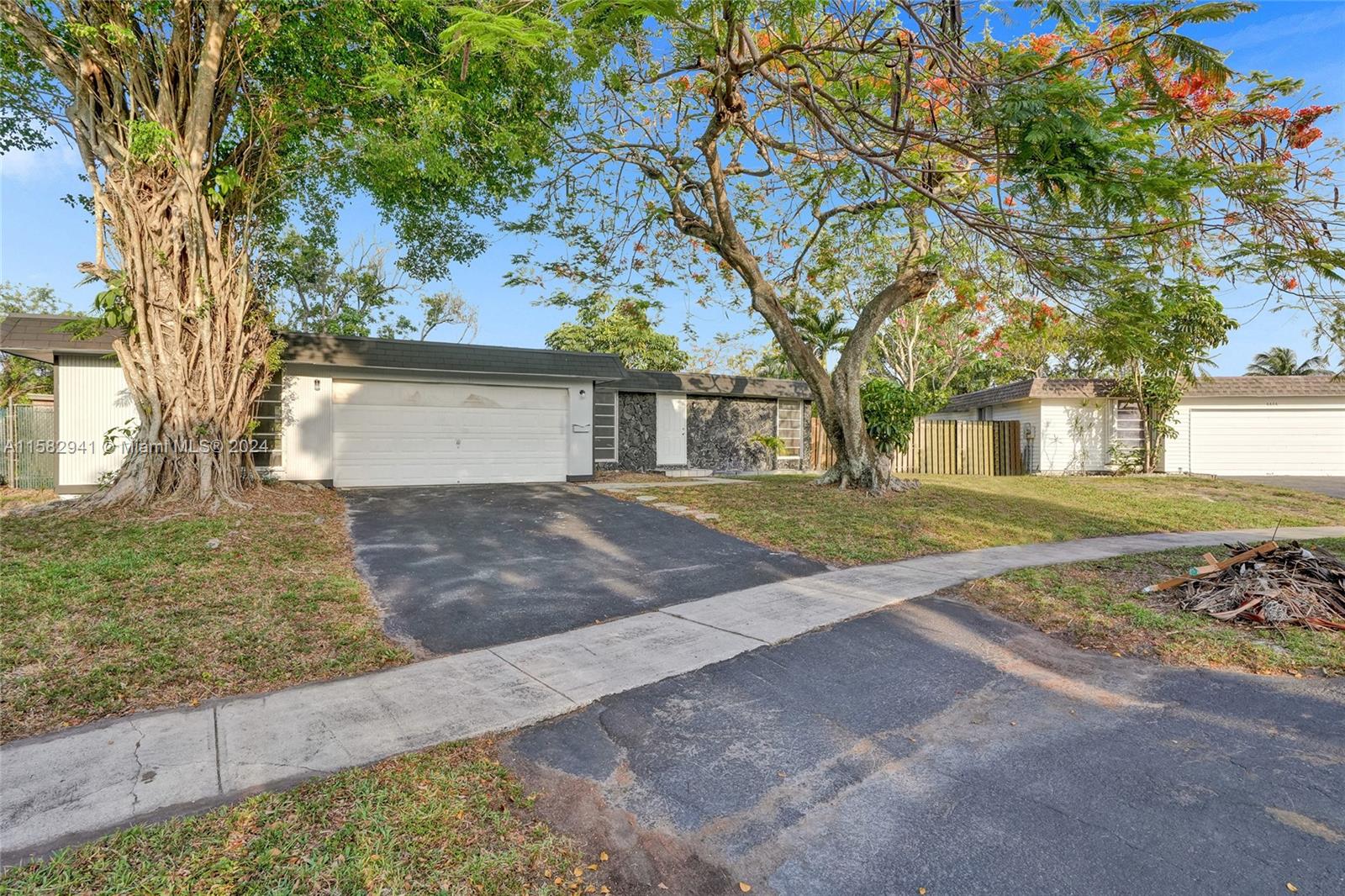 HEATHGATE 2ND ADD - Residential