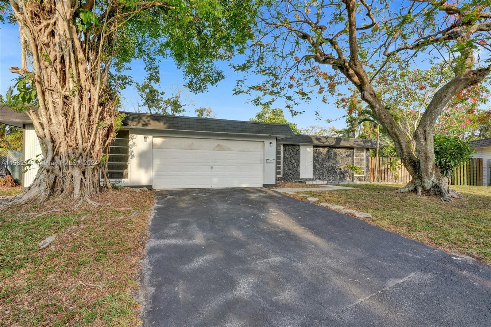 HEATHGATE 2ND ADD - Residential