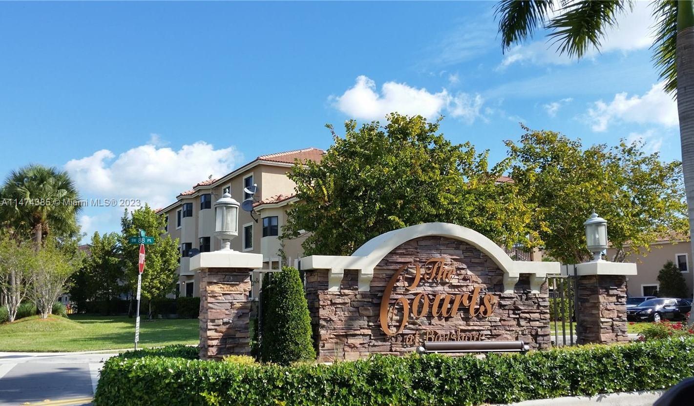 THE COURTS AT BAYSHORE I - Residential Lease