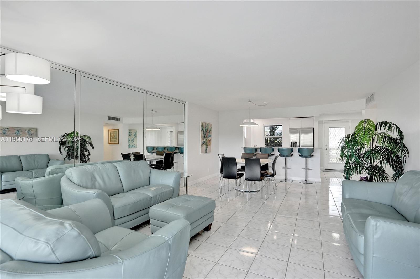 MEADOWBROOK LAKES VIEW CO - Residential
