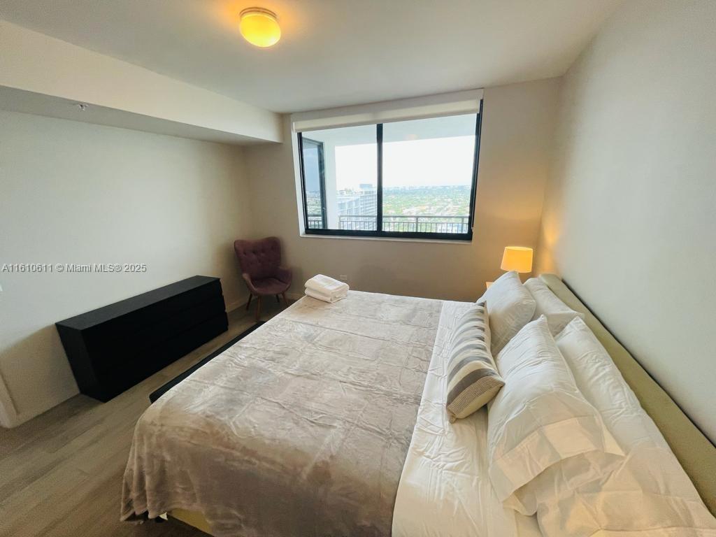 NINE AT MARY BRICKELL - Residential
