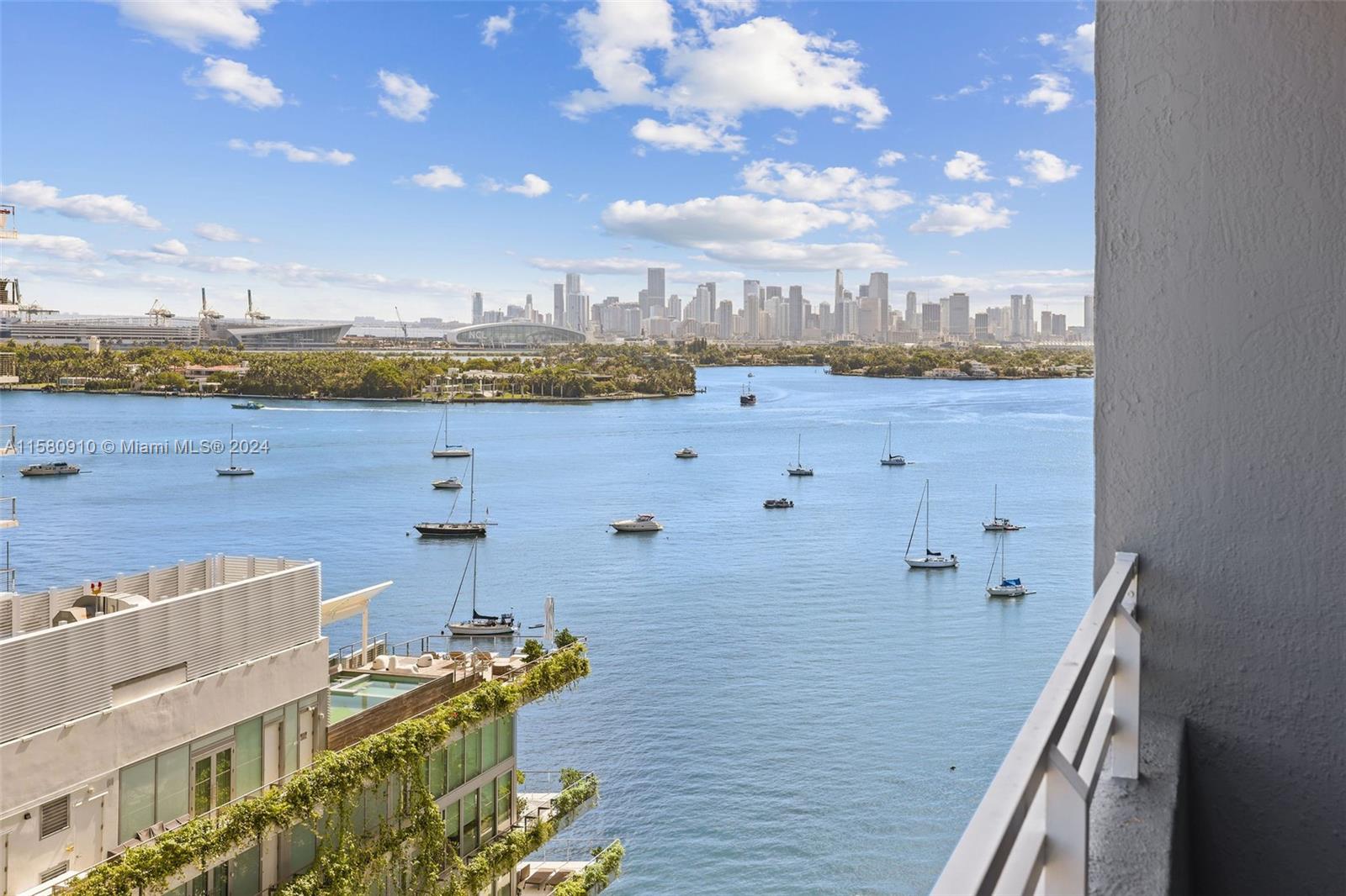 THE WAVERLY AT SOUTH BEAC - Residential