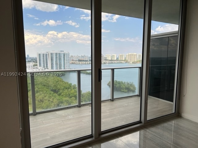 The Harbour North Condo - Residential