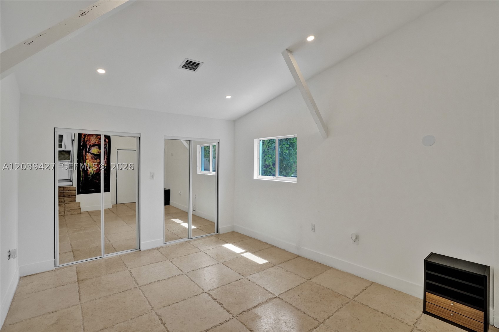 BRENTWOOD REV PL - Residential Lease