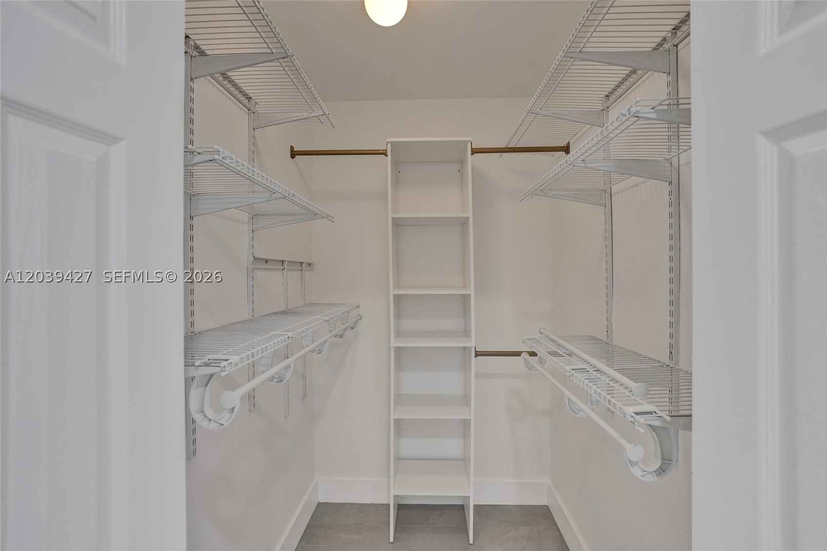 BRENTWOOD REV PL - Residential Lease