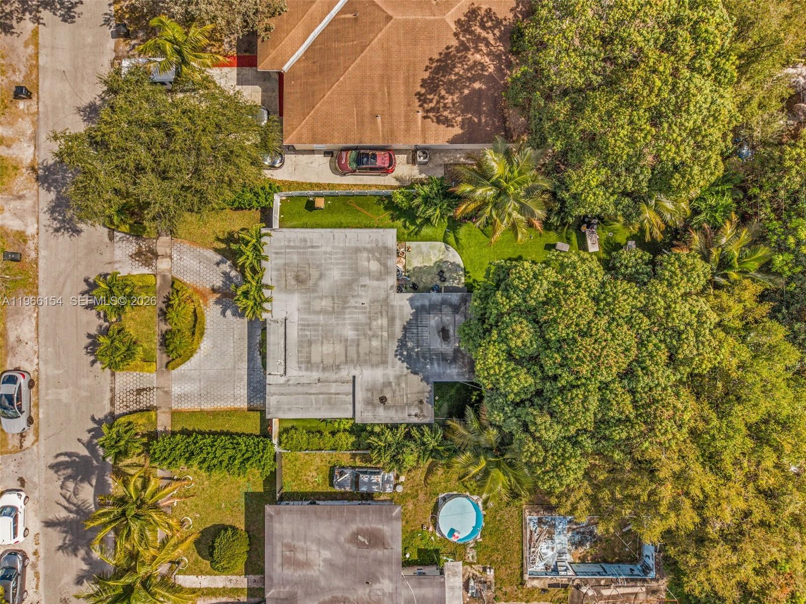 BRIAN MANORS - Residential