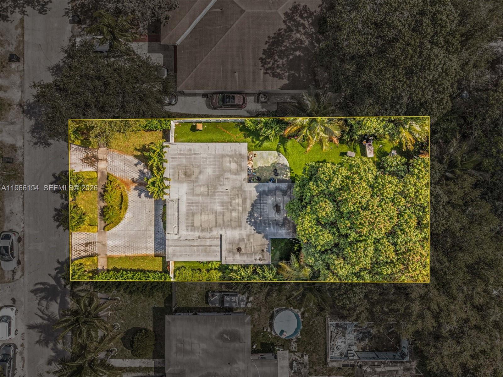 BRIAN MANORS - Residential