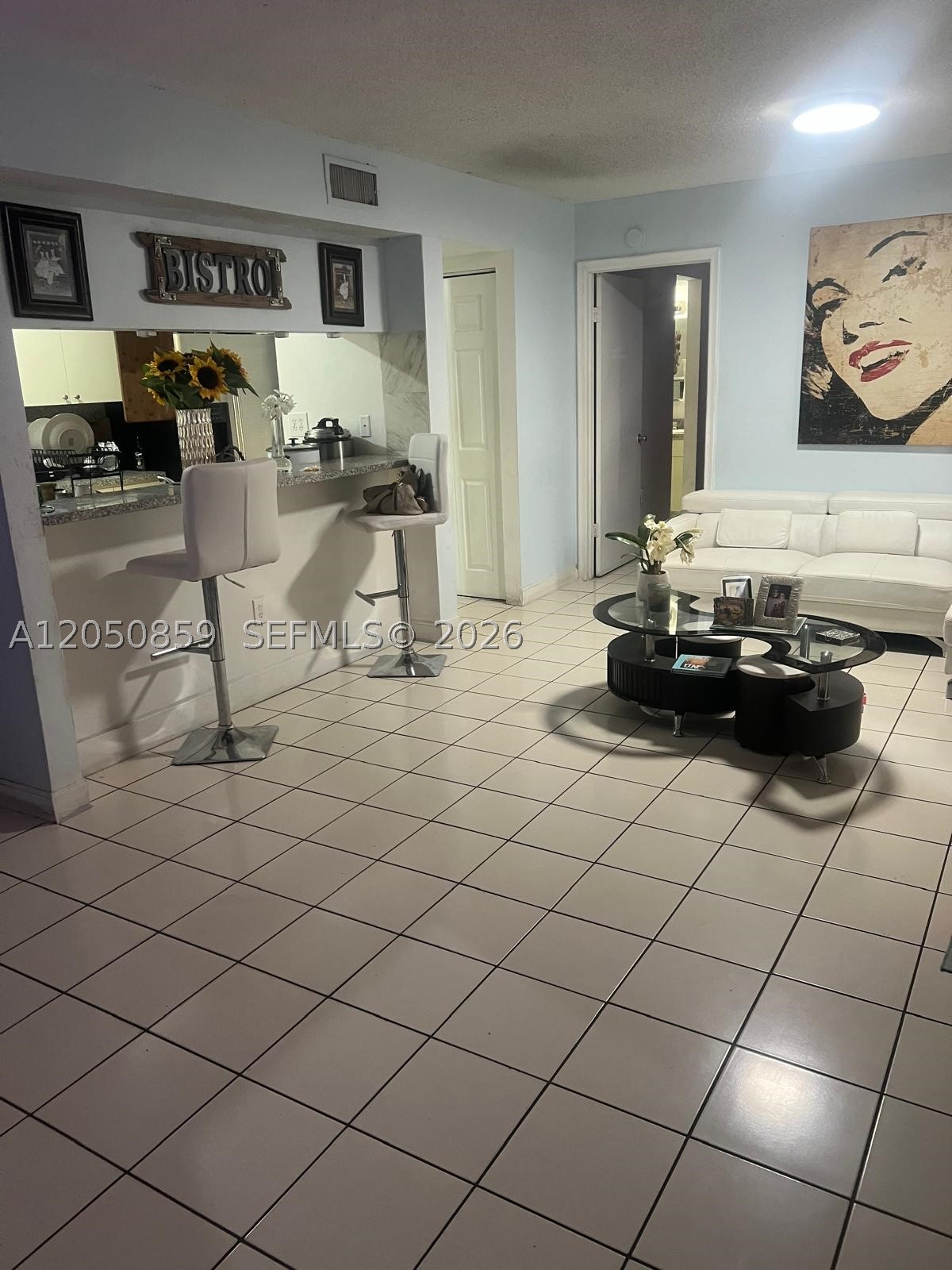 SOLEIL LAKE CONDO - Residential Lease