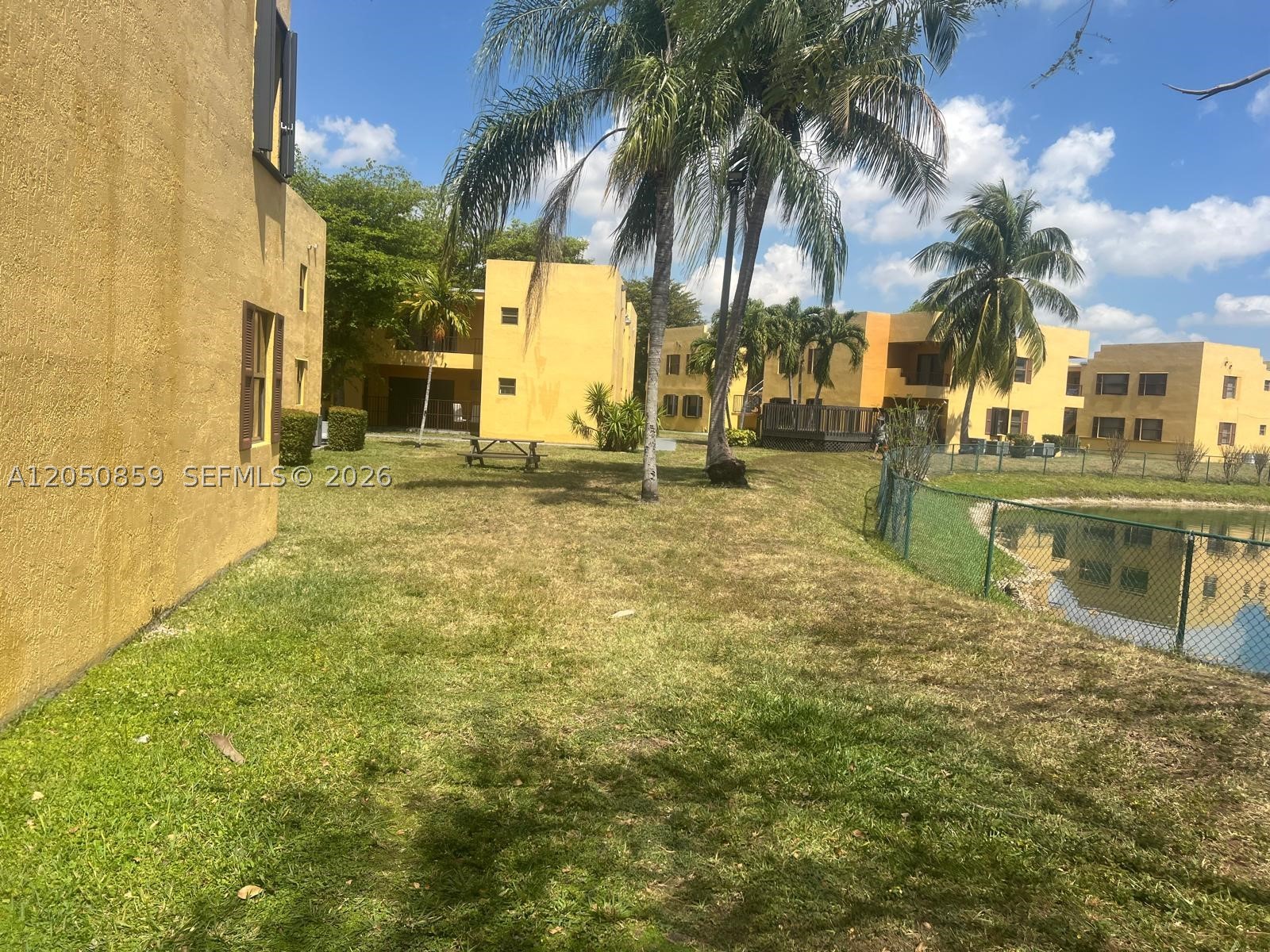 SOLEIL LAKE CONDO - Residential Lease