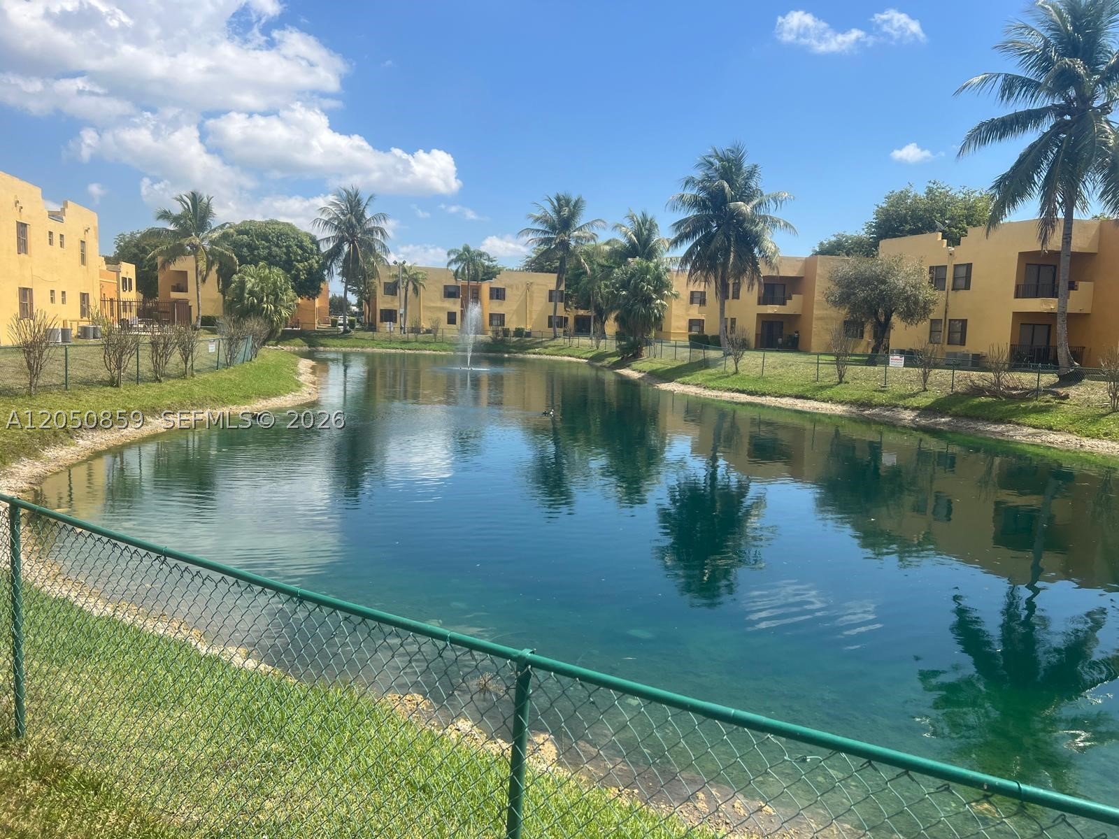 SOLEIL LAKE CONDO - Residential Lease