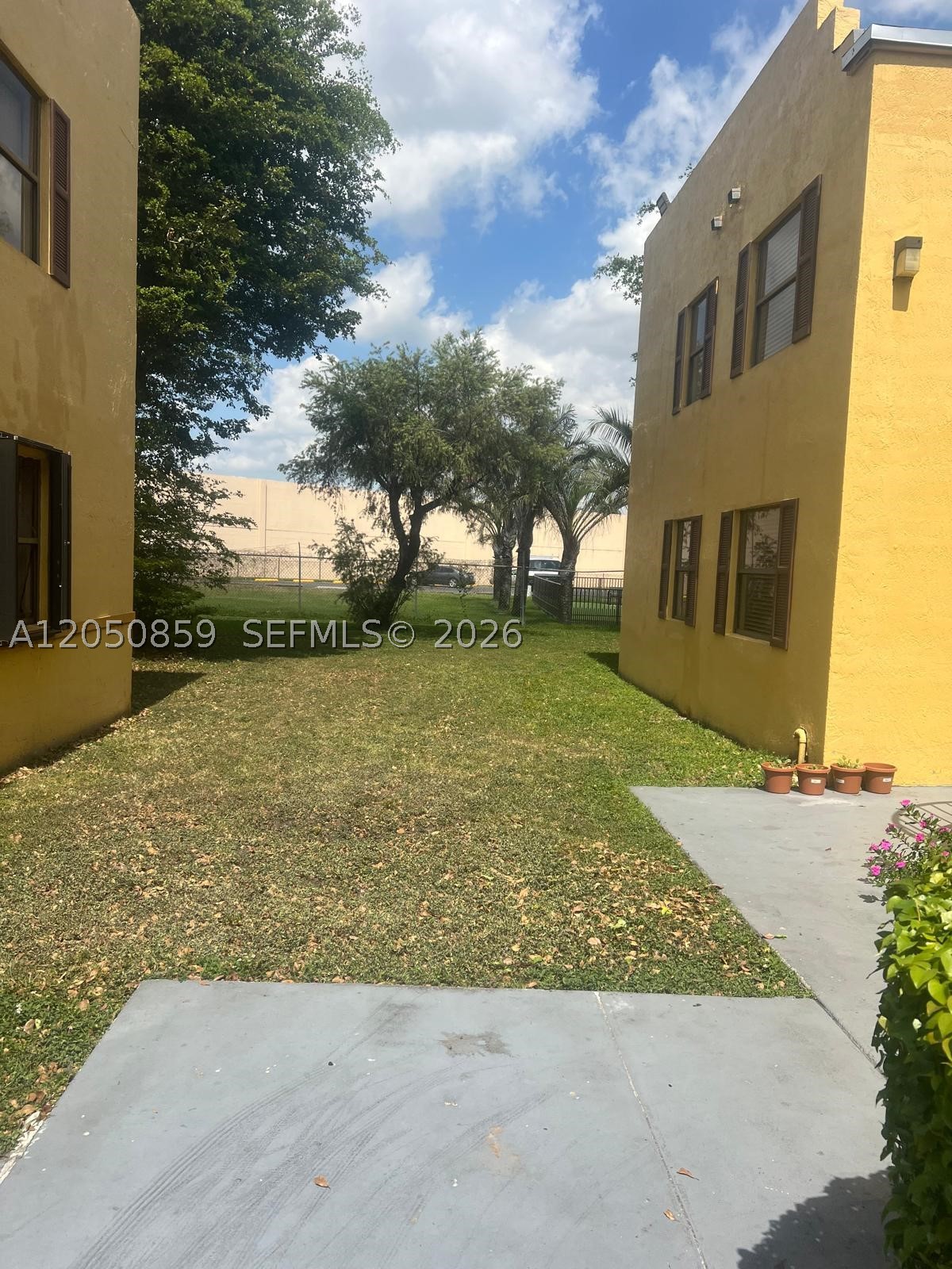 SOLEIL LAKE CONDO - Residential Lease