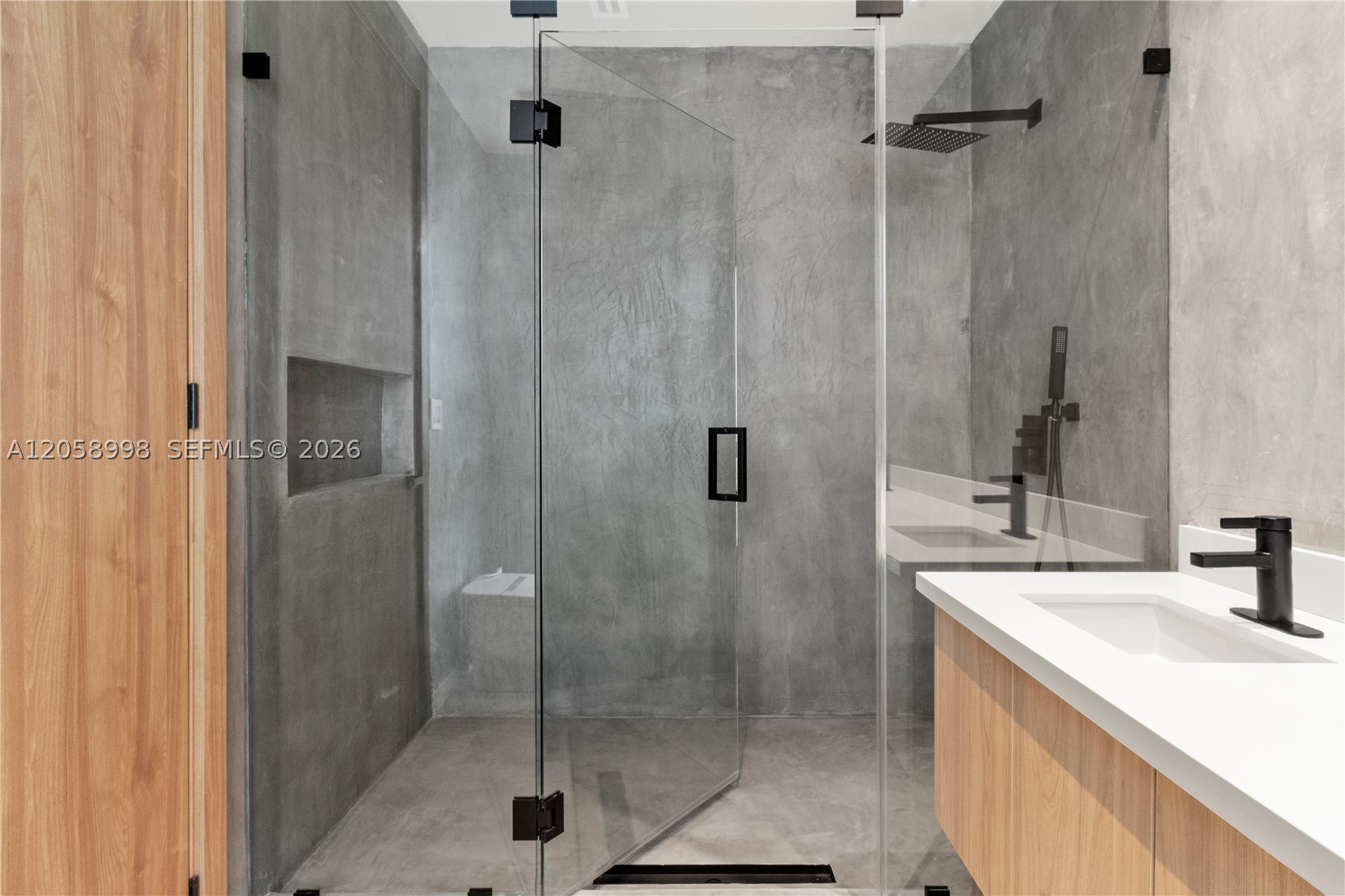 NORTH GATE - Residential Income