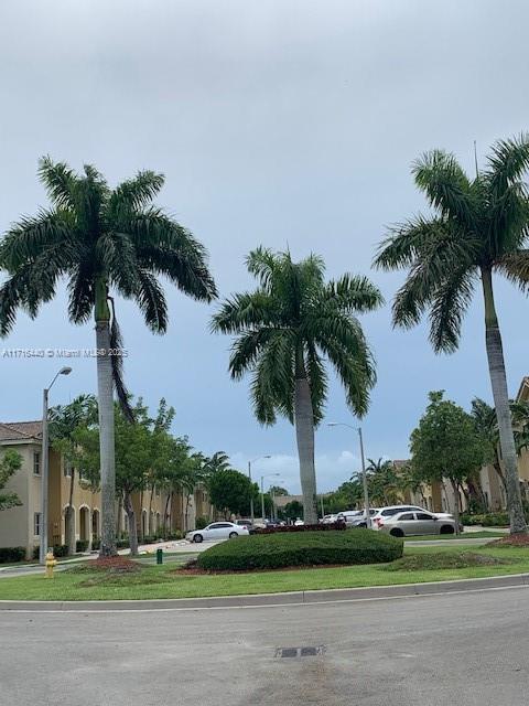 VENETIA GROVE - Residential Lease