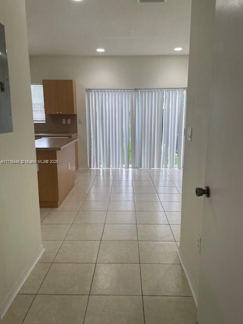 VENETIA GROVE - Residential Lease