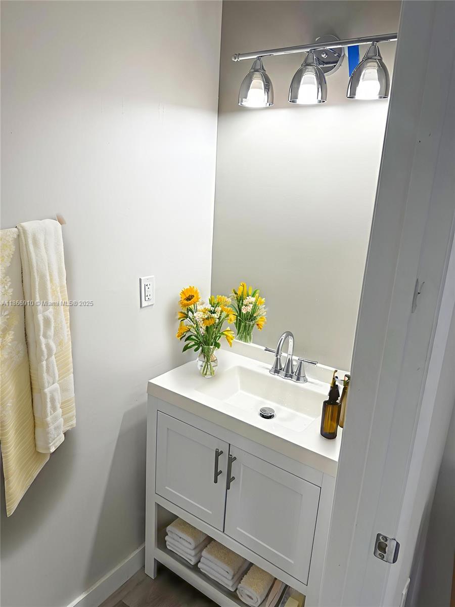 GEO M PHIPPENS SUB IN - Residential Lease