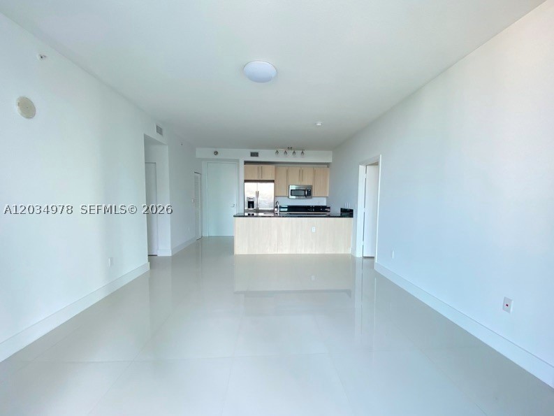 THE AXIS ON BRICKELL COND - Residential Lease