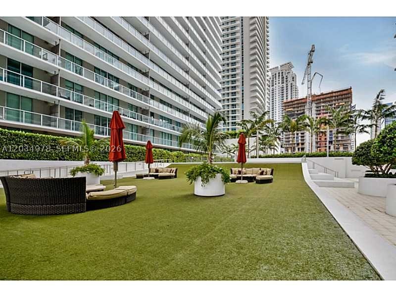 THE AXIS ON BRICKELL COND - Residential Lease