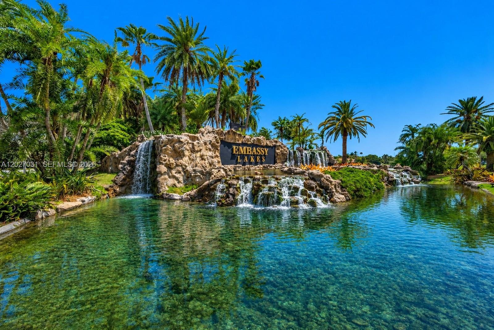 EMBASSY LAKES - Residential