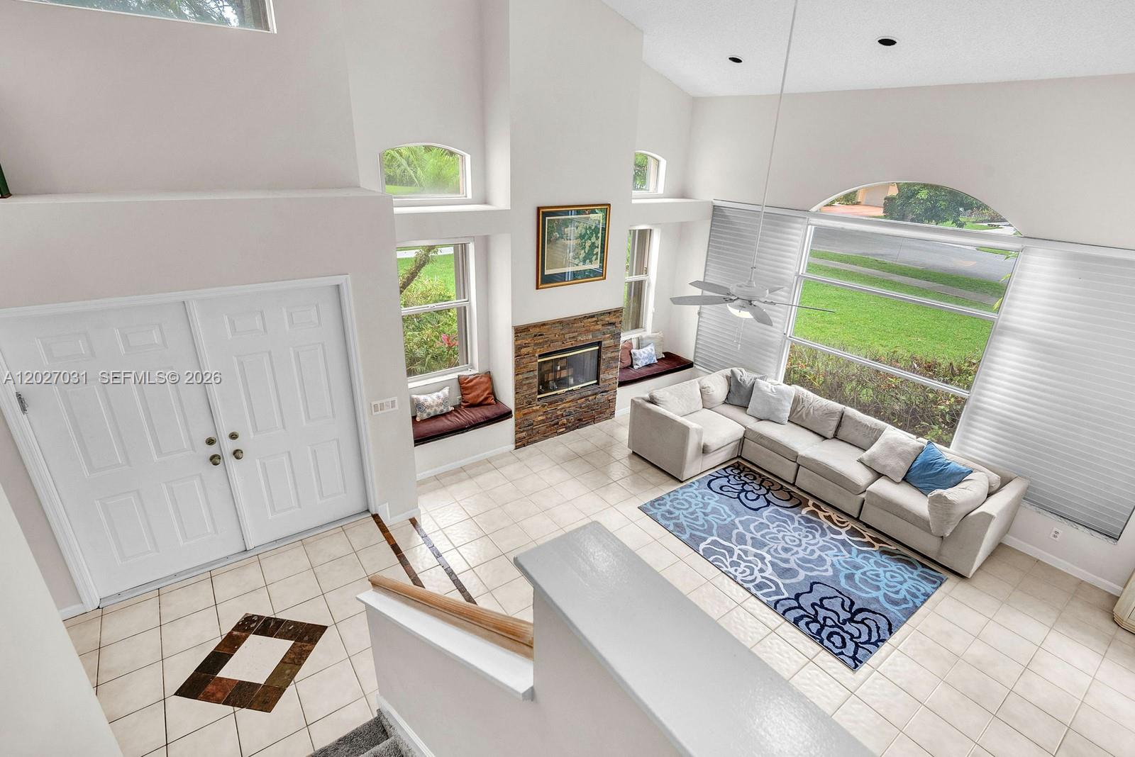 EMBASSY LAKES - Residential