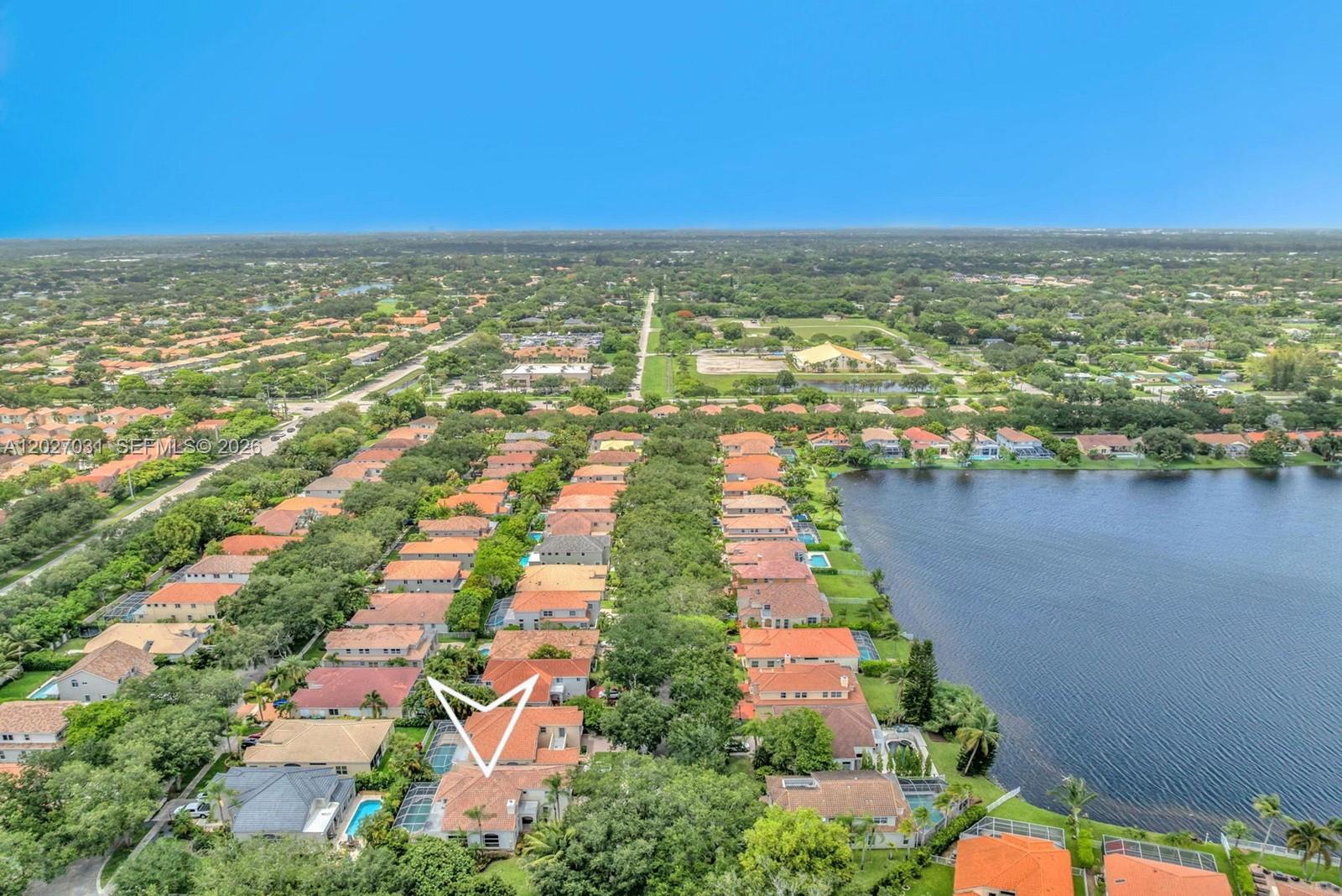 EMBASSY LAKES - Residential
