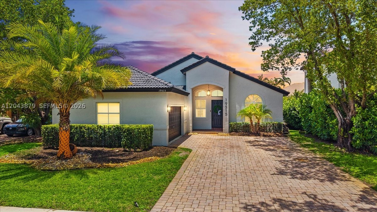 SUNSET LAKES PLAT TWO - Residential