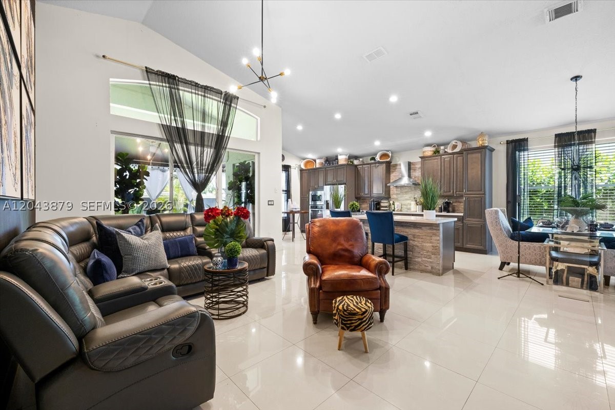 SUNSET LAKES PLAT TWO - Residential