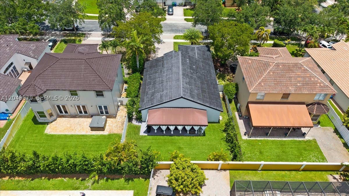 SUNSET LAKES PLAT TWO - Residential