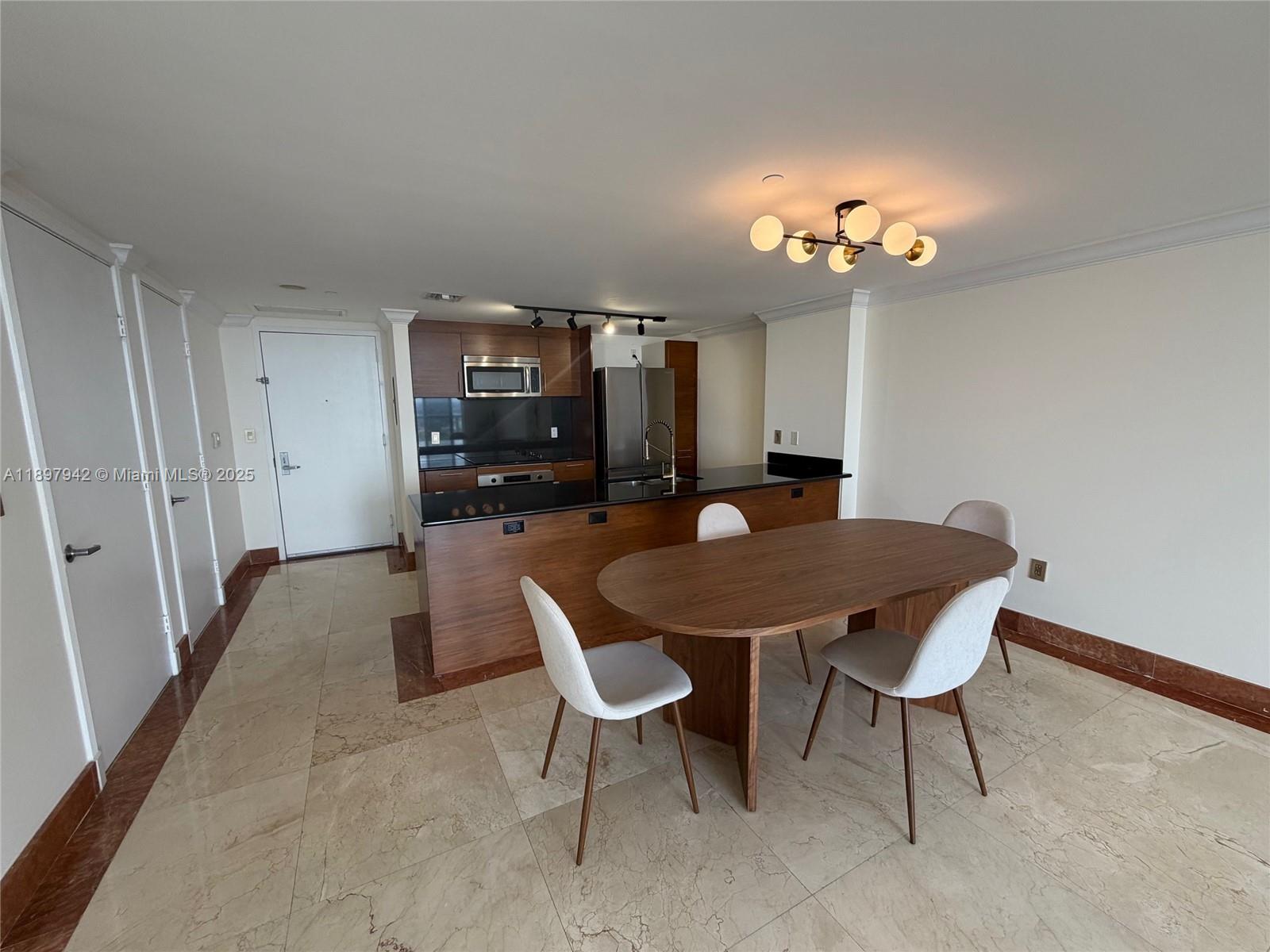 50 Biscayne - Residential