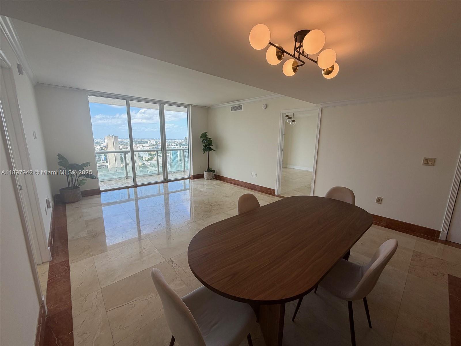 50 Biscayne - Residential