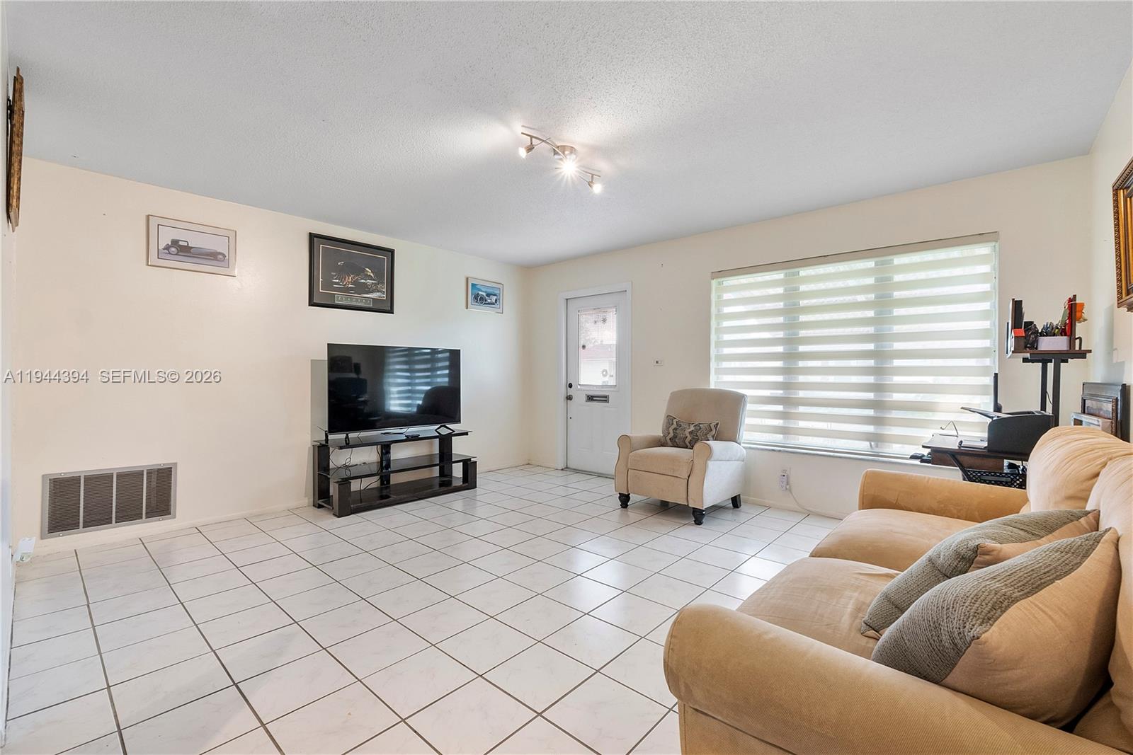 MAINLANDS OF TAMARAC LAKE - Residential