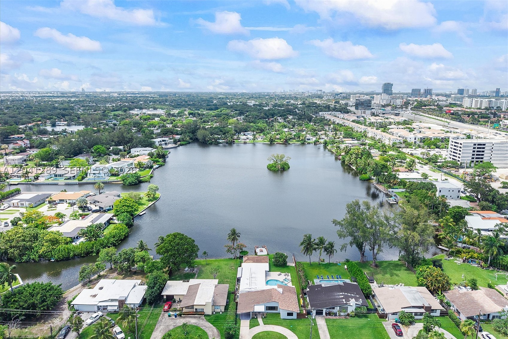 ENCHANTED LAKE - Residential