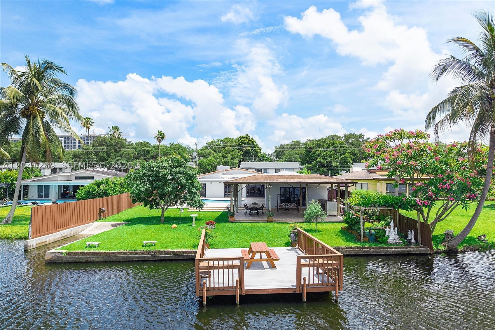 ENCHANTED LAKE - Residential