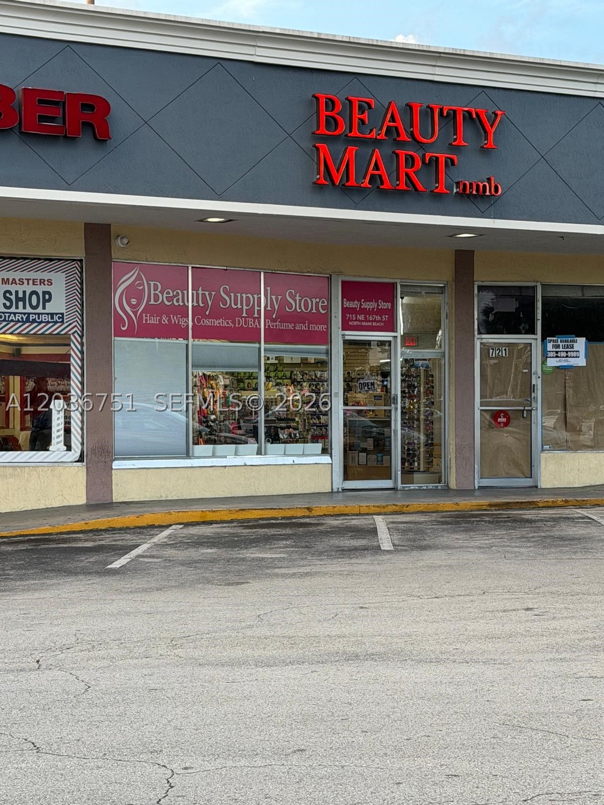 Beauty Supply Business for Sale in North Miami Beach!
Excellent opportunity to acquire a newly established beauty supply store located on busy NE 167th Street, a high-traffic commercial corridor in North Miami Beach. This business offers a clean retail setup, beauty products, hair care inventory, wigs, accessories, and an active online sales platform with TikTok Shop potential already in place. Open 7 days a week, the store is positioned for an owner-operator or investor looking to grow both in-store and online sales. Low reported overhead and a highly visible location make this a great opportunity in the beauty retail market. Do not disturb employees or owner. Showings by appointment only.