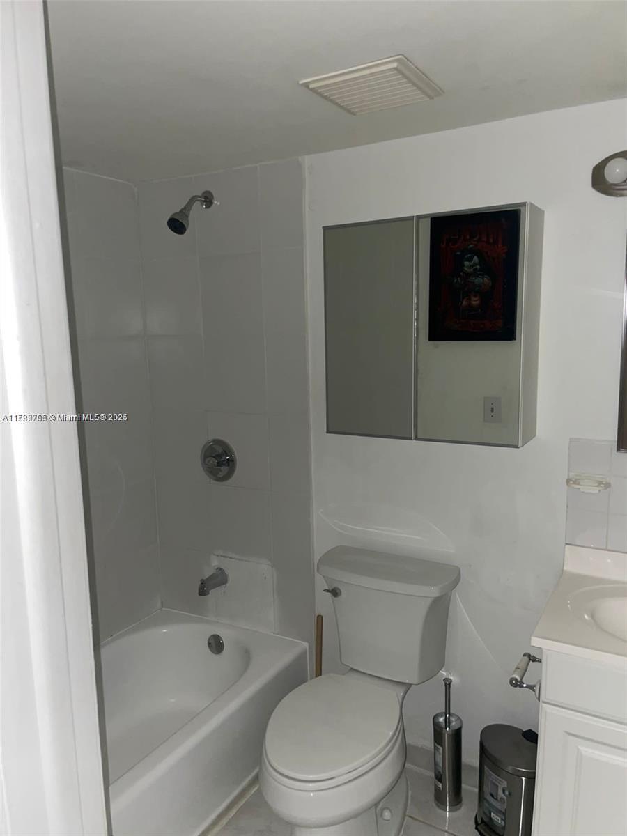 RIOPLAZA CONDOMINIUM SOUT - Residential
