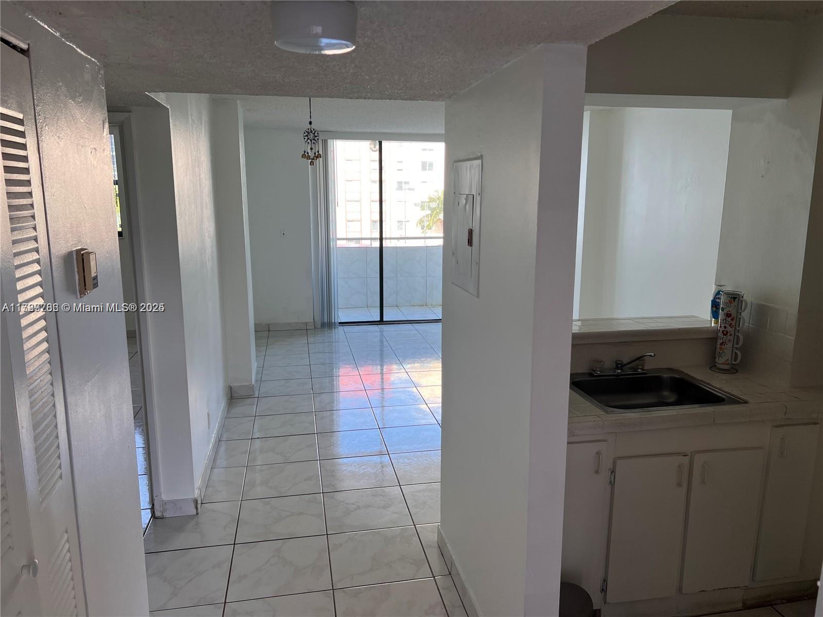 RIOPLAZA CONDOMINIUM SOUT - Residential