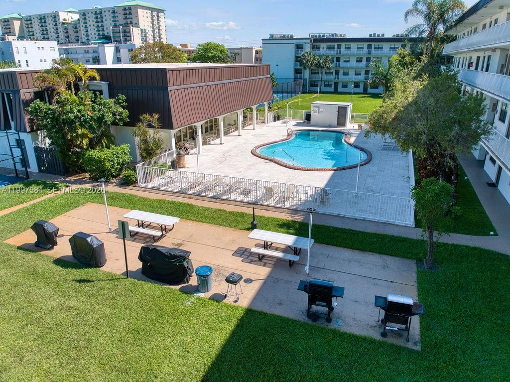 PALM VILLAGE CLUB CONDO - Residential