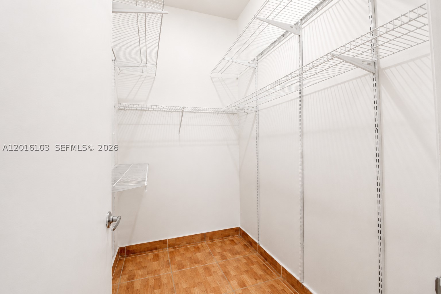 ROYAL PALMS CONDO - Residential