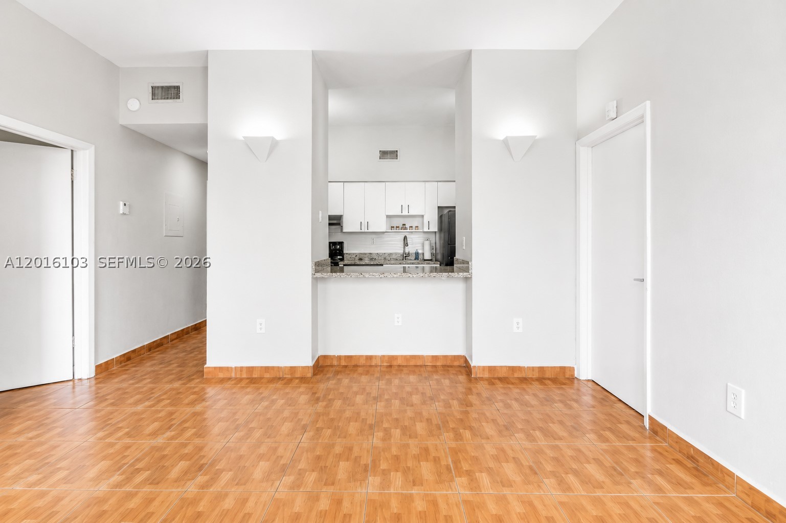 ROYAL PALMS CONDO - Residential